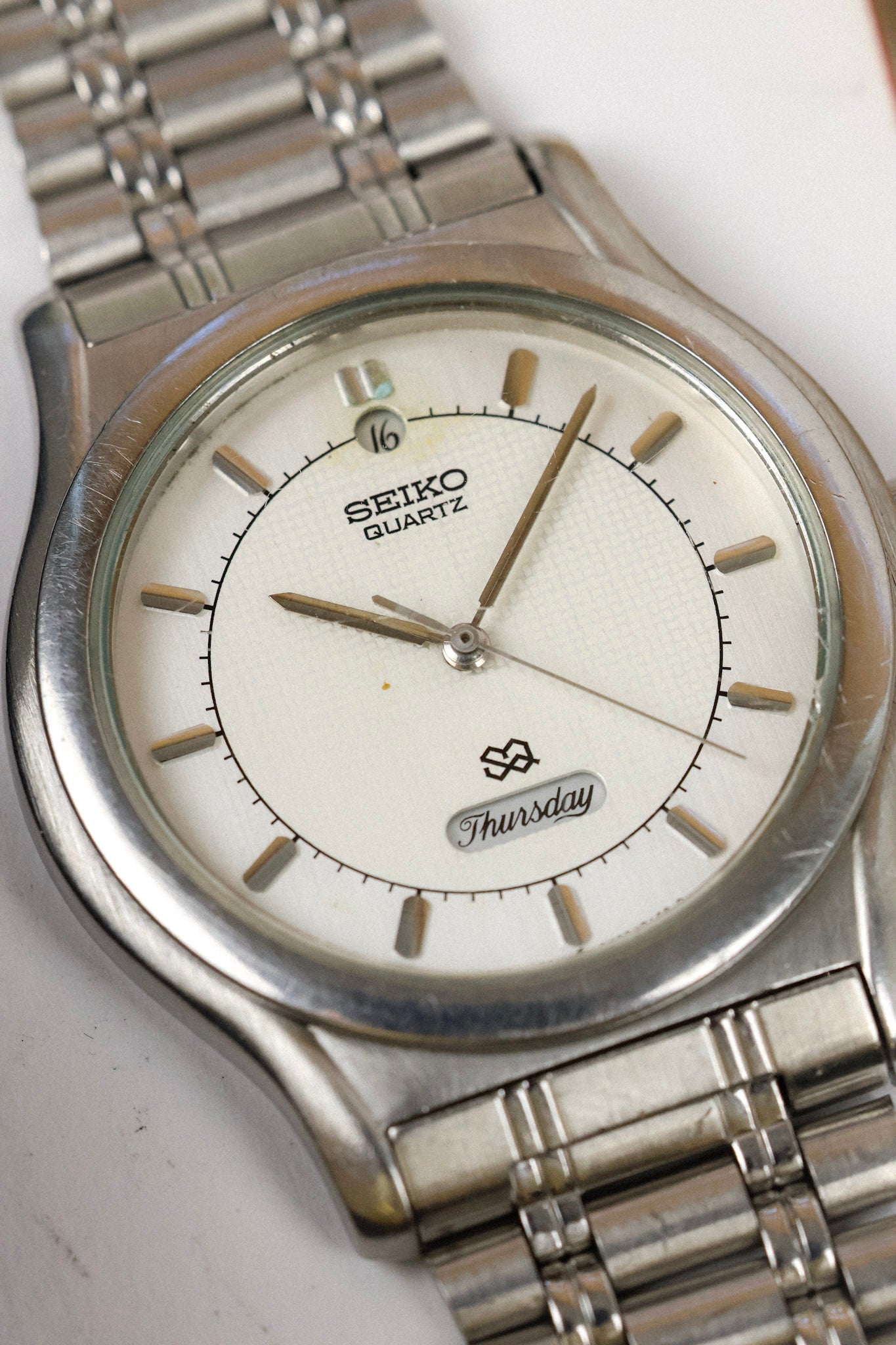 1988 Seiko SQ Geometric Script Font Day-Date