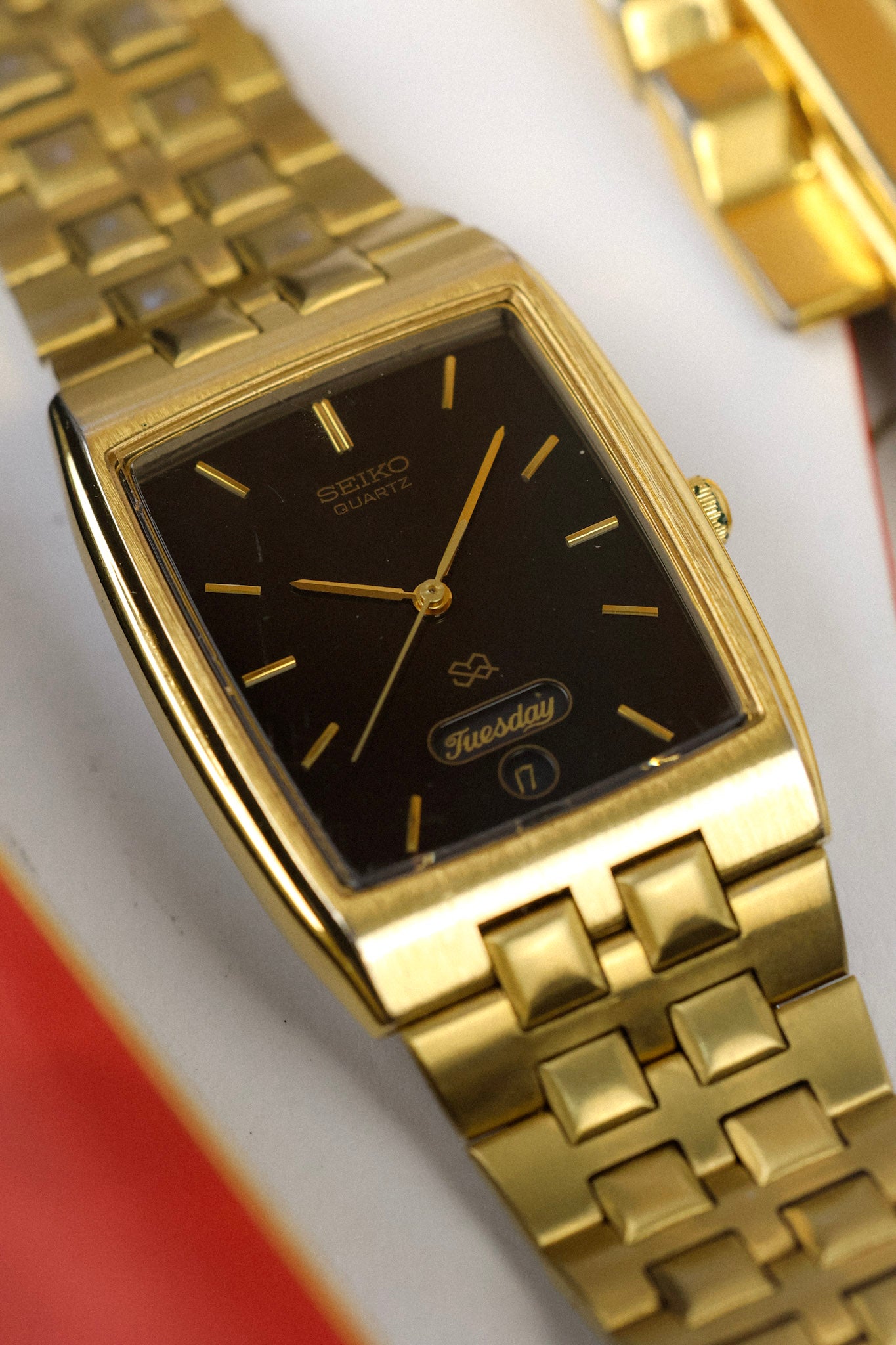 1989 Seiko SQ Golden Tank Script Day-Date – Oldtimer Watch Shop