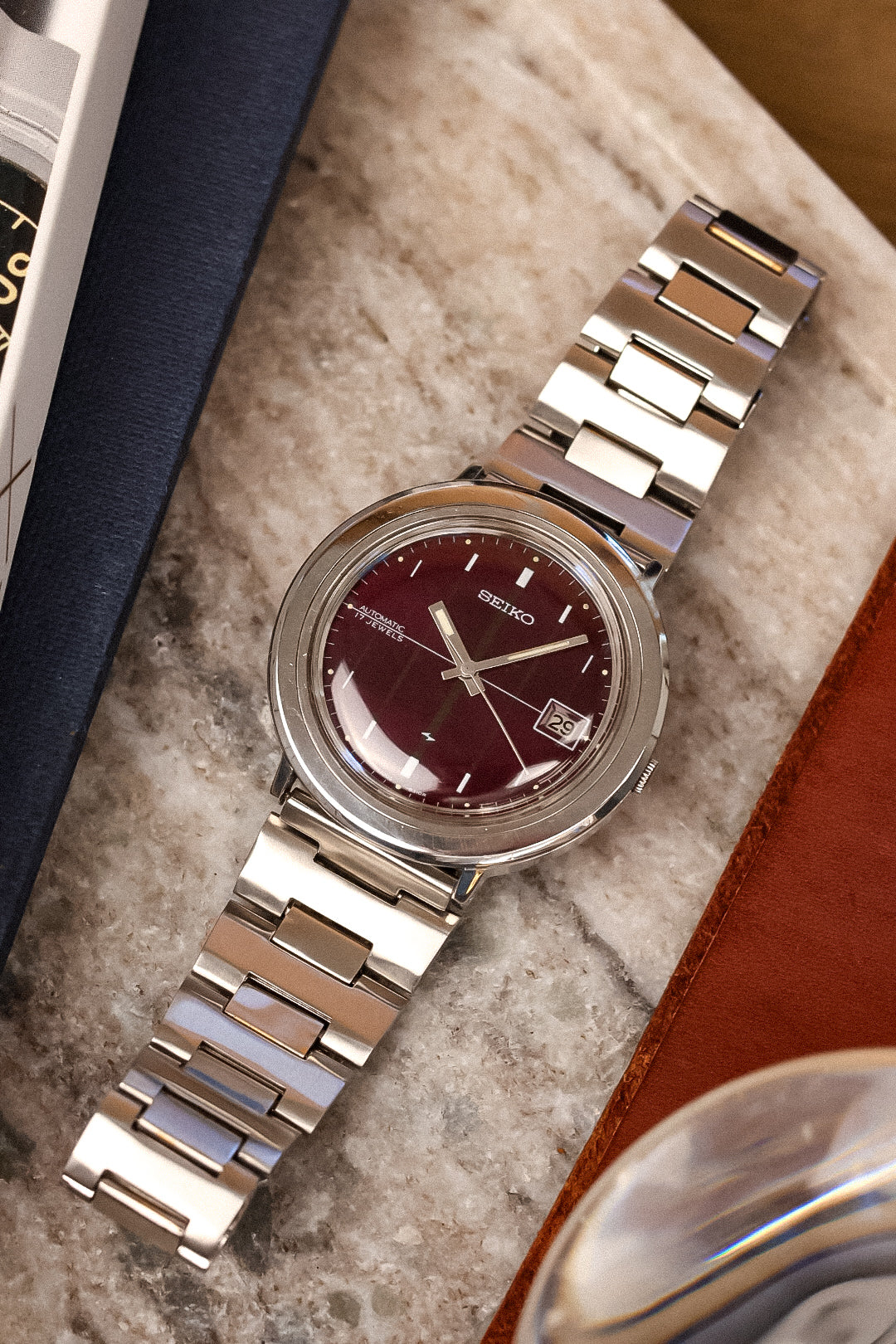 1974 Seiko Steel Retro Crimso Calendar