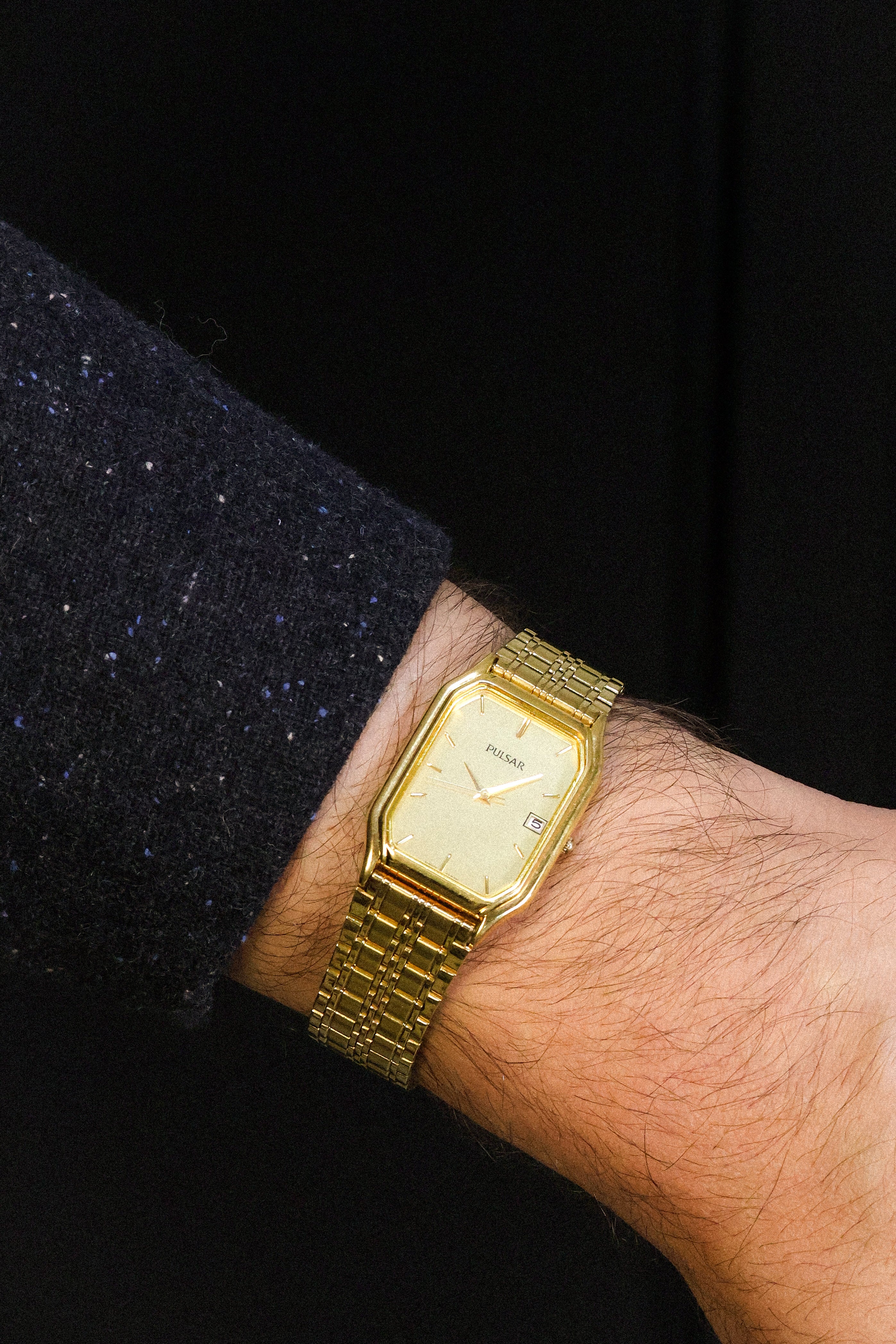 NAVIGATION　ゴールデンオーク　ありがとうございます！ 1990s Pulsar Golden Octo - New Old Stock – Oldtimer Watch Shop