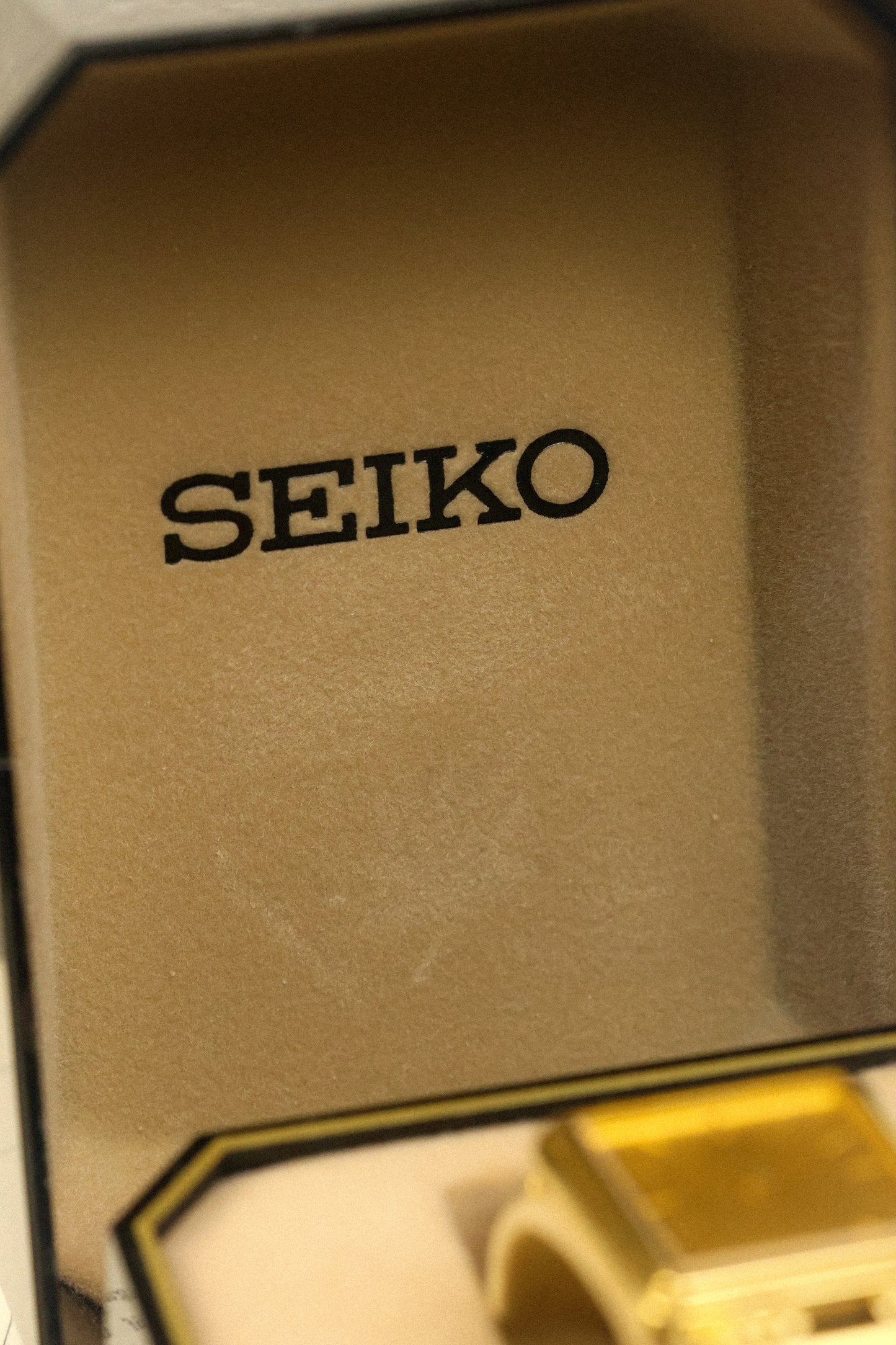 1985 Seiko Ladder Carrée