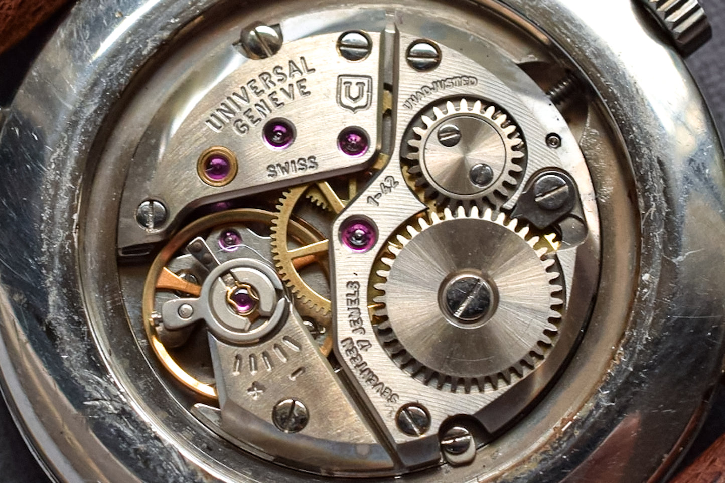 Vintage Mechanical Universal Geneve