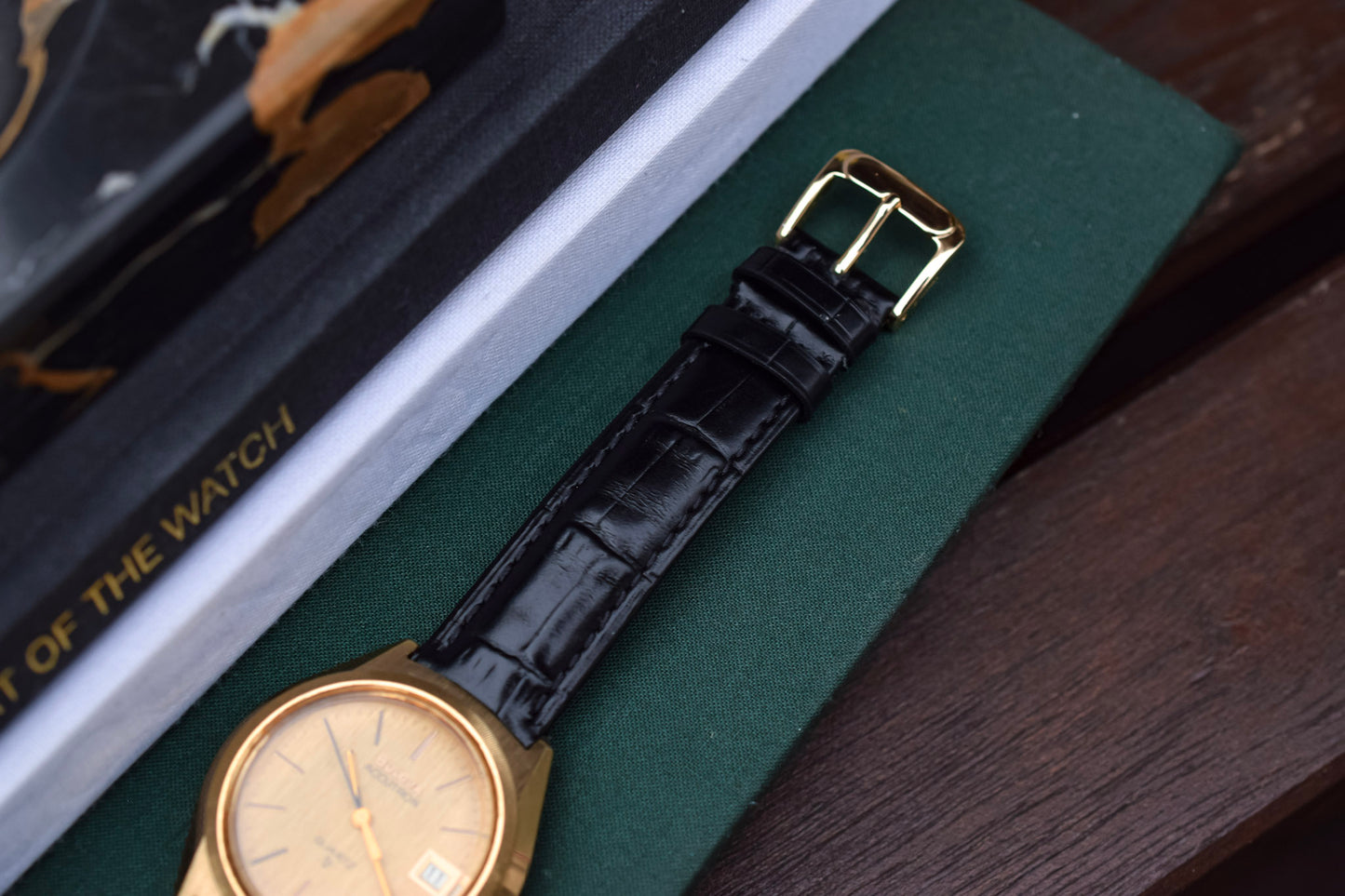Vintage 1977 Bulova Accutron Quartz Watch - Award Piece