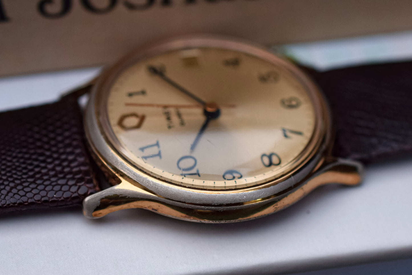 Vintage Q Timex Quartz Watch