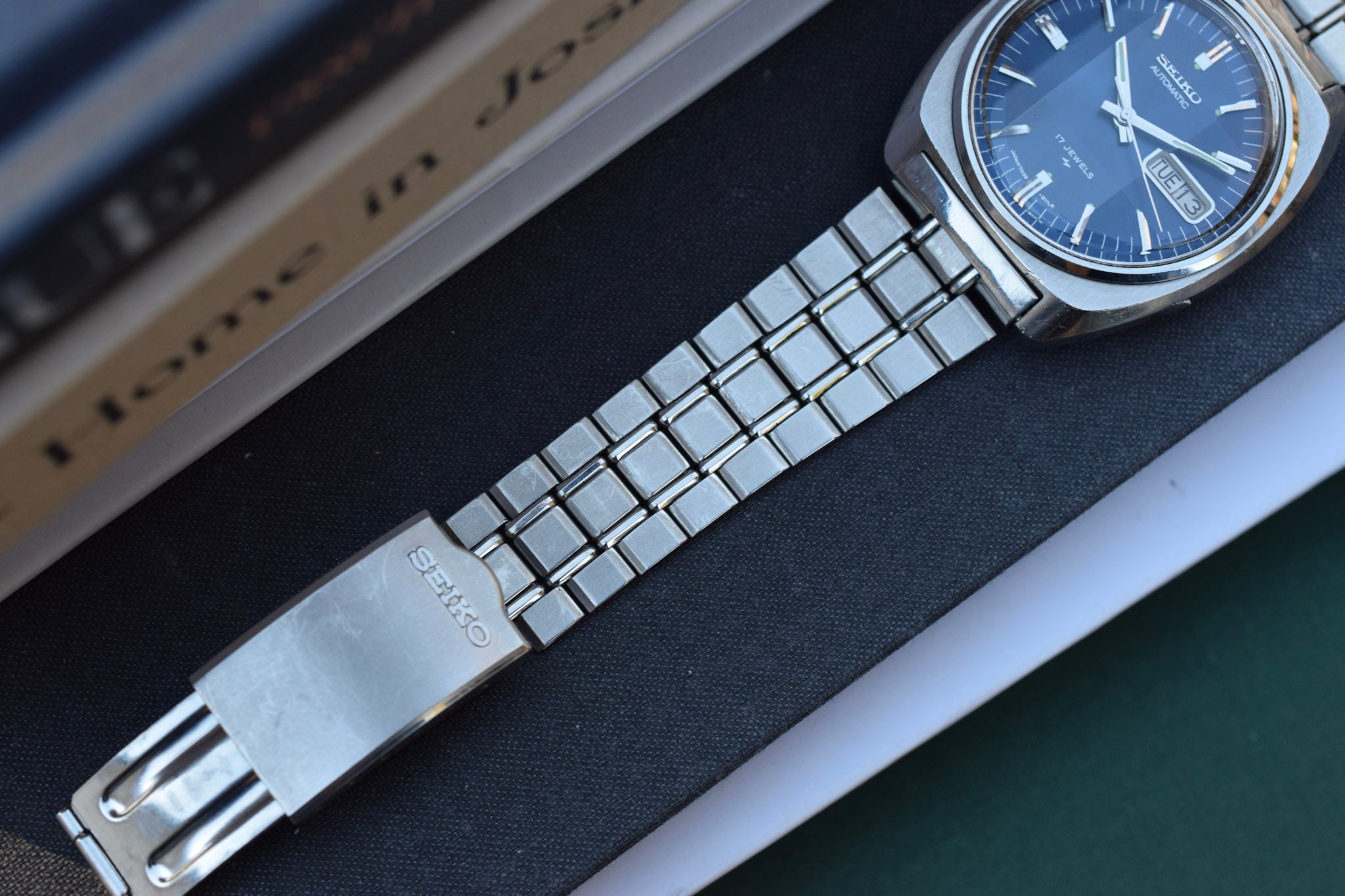 1976 Seiko Automatic Blue Dial Faceted Crystal Day Date Watch